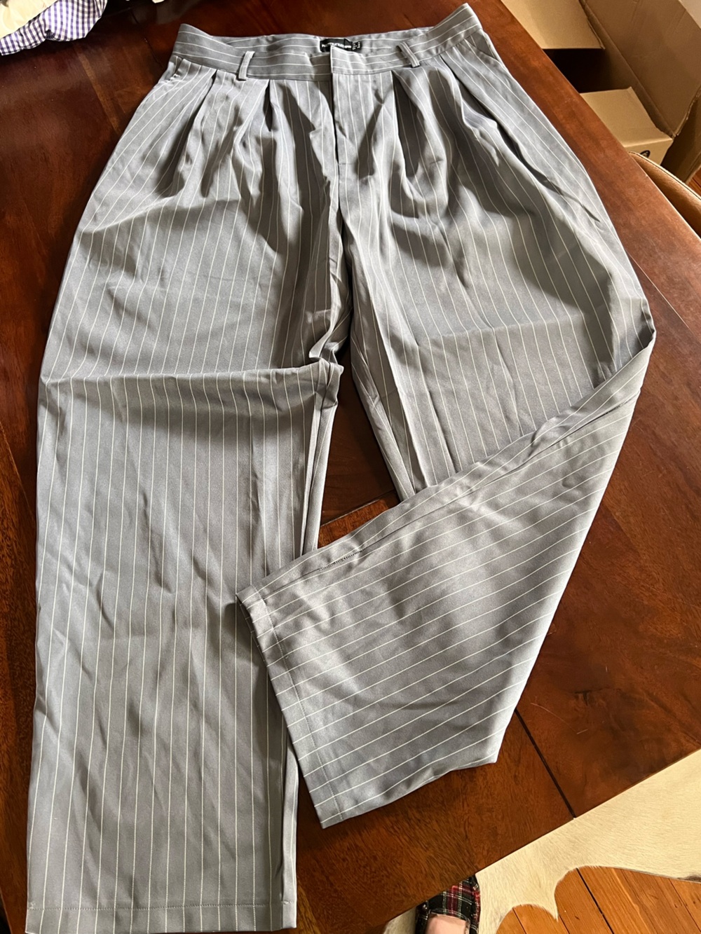 Pretty Little Thing Charcoal Gray Pin Stripe Cigarette Trouser | NWT | US 10